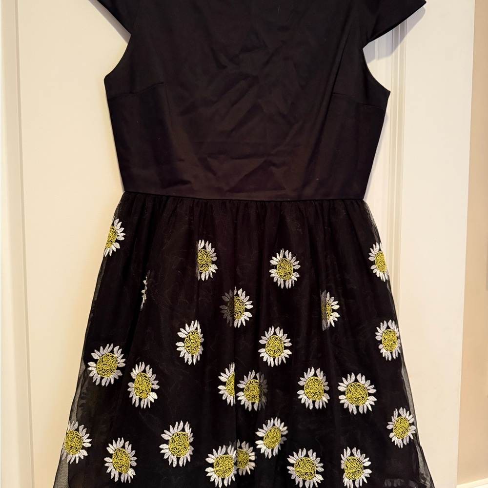 Alice + Olivia Black Dress with White Floral Pattern
